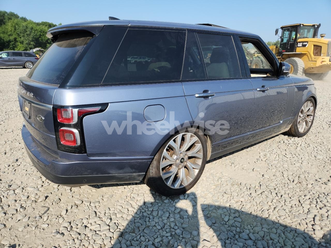 Photo 3 of 2020 LAND ROVER RANGE ROVER HSE (VIN SALGS2RU1LA599718)