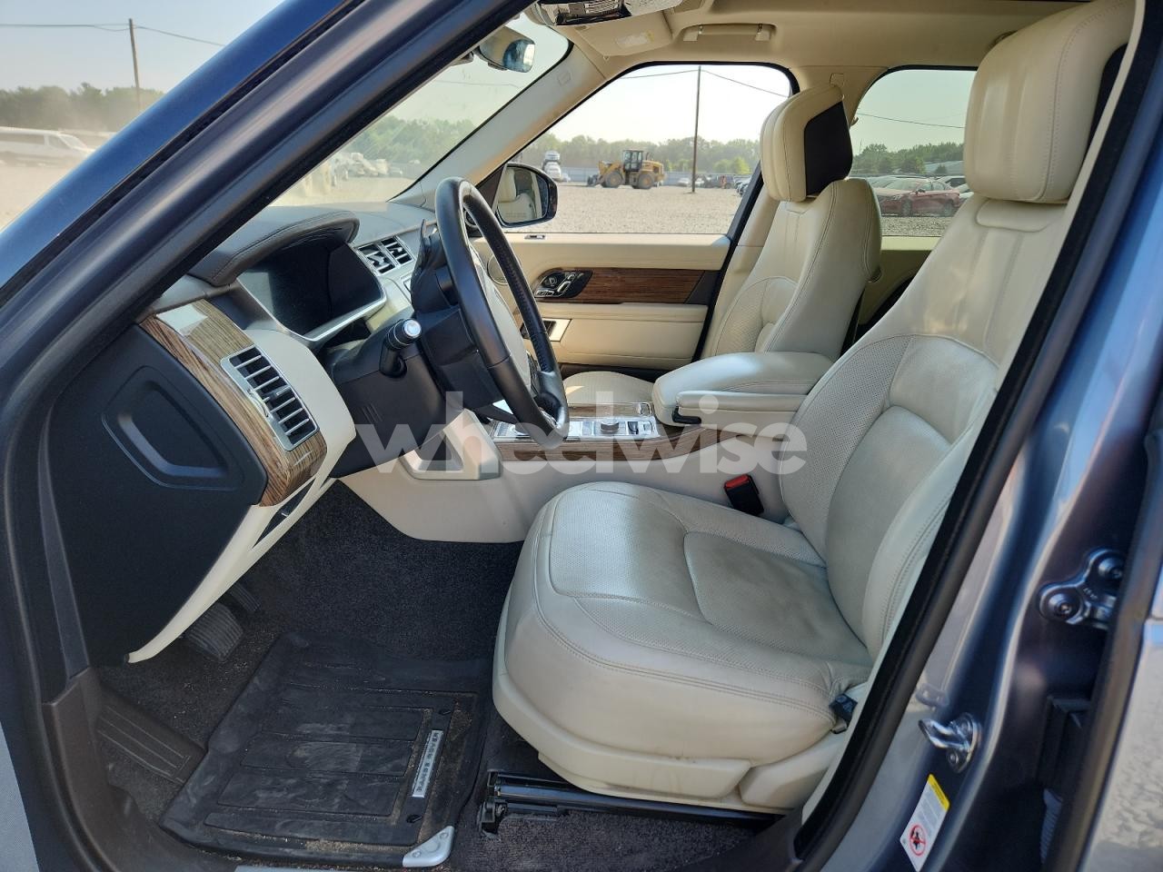 Photo 7 of 2020 LAND ROVER RANGE ROVER HSE (VIN SALGS2RU1LA599718)