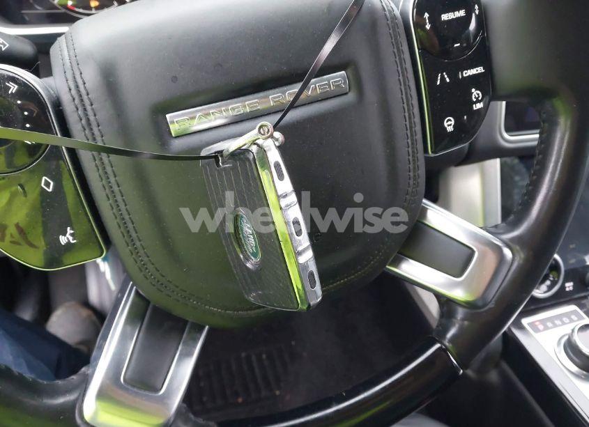 Photo 11 of 2020 Land Rover RANGE ROVER HSE (VIN SALGS2RU2LA597086)