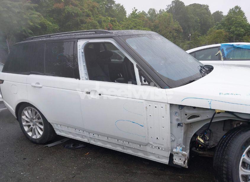 Photo 13 of 2020 Land Rover RANGE ROVER HSE (VIN SALGS2RU2LA597086)