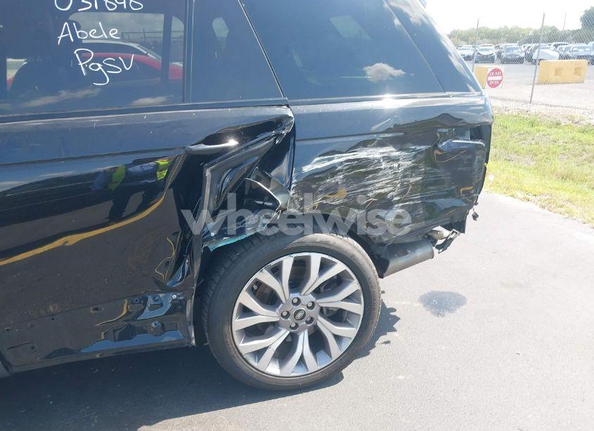 Photo 6 of 2019 Land Rover RANGE ROVER 3.0L V6 SUPERCHARGED HSE (VIN SALGS2SV0KA552908)