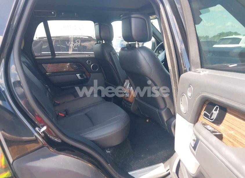 Photo 8 of 2019 Land Rover RANGE ROVER 3.0L V6 SUPERCHARGED HSE (VIN SALGS2SV0KA552908)