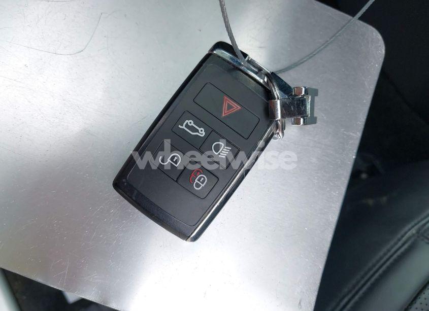 Photo 11 of 2018 Land Rover RANGE ROVER 3.0L V6 SUPERCHARGED HSE (VIN SALGS2SV1JA397462)