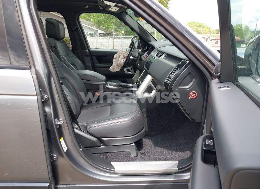 Photo 5 of 2018 Land Rover RANGE ROVER 3.0L V6 SUPERCHARGED HSE (VIN SALGS2SV1JA397462)