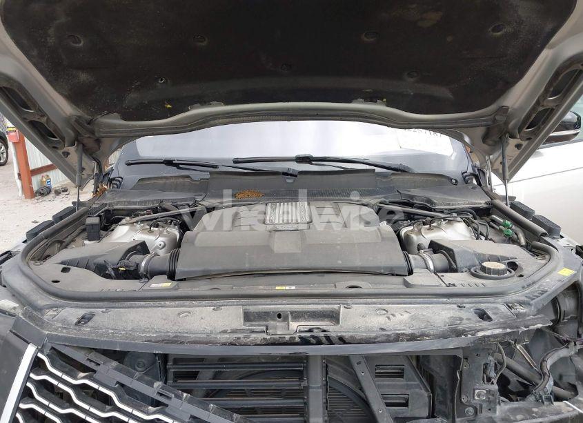 Photo 10 of 2019 Land Rover RANGE ROVER 3.0L V6 SUPERCHARGED HSE (VIN SALGS2SV2KA550061)
