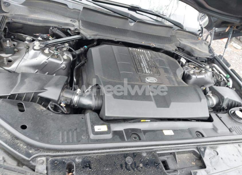 Photo 10 of 2018 Land Rover RANGE ROVER 3.0L V6 SUPERCHARGED HSE (VIN SALGS2SV3JA515835)