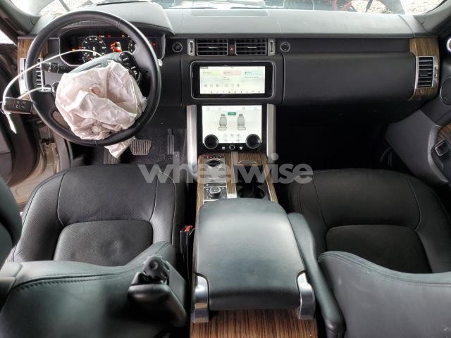 Photo 11 of 2019 LAND ROVER RANGE ROVER HSE (VIN SALGS2SV3KA540705)