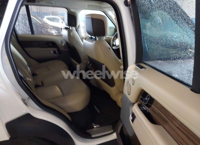 Photo 8 of 2018 Land Rover RANGE ROVER 3.0L V6 SUPERCHARGED HSE (VIN SALGS2SV9JA386550)