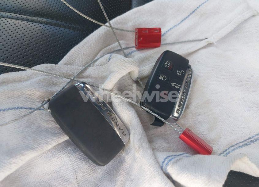 Photo 11 of 2015 Land Rover RANGE ROVER 3.0L V6 SUPERCHARGED HSE (VIN SALGS2VF7FA231099)