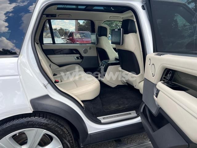 Photo 3 of 2018 LAND ROVER RANGE ROVER SUPERCHARGED N/A (VIN SALGS5RE1JA391653)