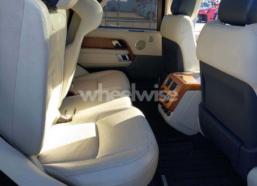 Photo 8 of 2019 Land Rover RANGE ROVER 5.0L V8 SUPERCHARGED (VIN SALGS5RE1KA543268)