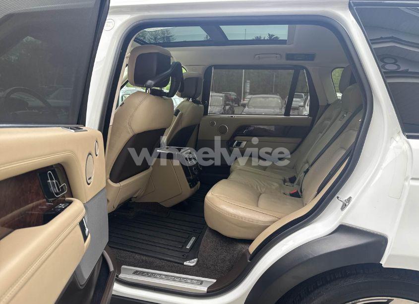 Photo 8 of 2018 Land Rover RANGE ROVER SUPERCHARGED (VIN SALGS5RE3JA380542)