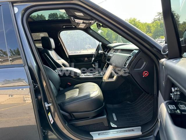 Photo 10 of 2019 LAND ROVER RANGE ROVER SUPERCHARGED N/A (VIN SALGS5RE9KA528226)