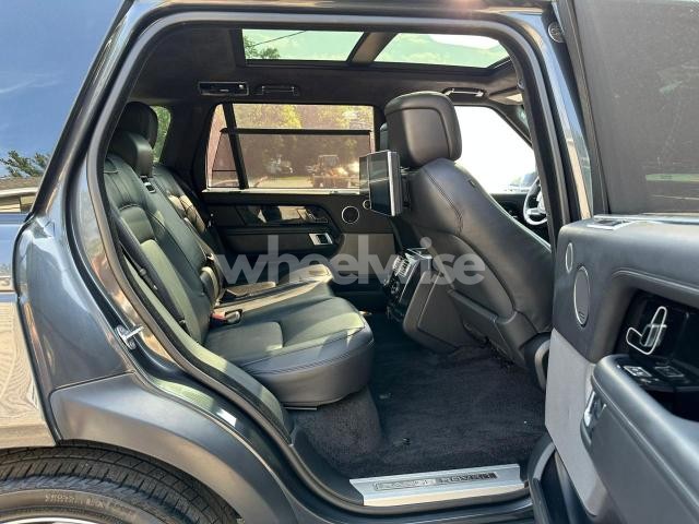 Photo 9 of 2019 LAND ROVER RANGE ROVER SUPERCHARGED N/A (VIN SALGS5RE9KA528226)