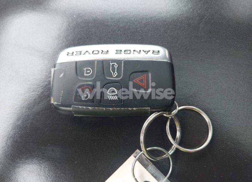 Photo 11 of 2017 Land Rover RANGE ROVER 5.0L V8 SUPERCHARGED AUTOBIOGRAPHY (VIN SALGV5FE3HA321271)