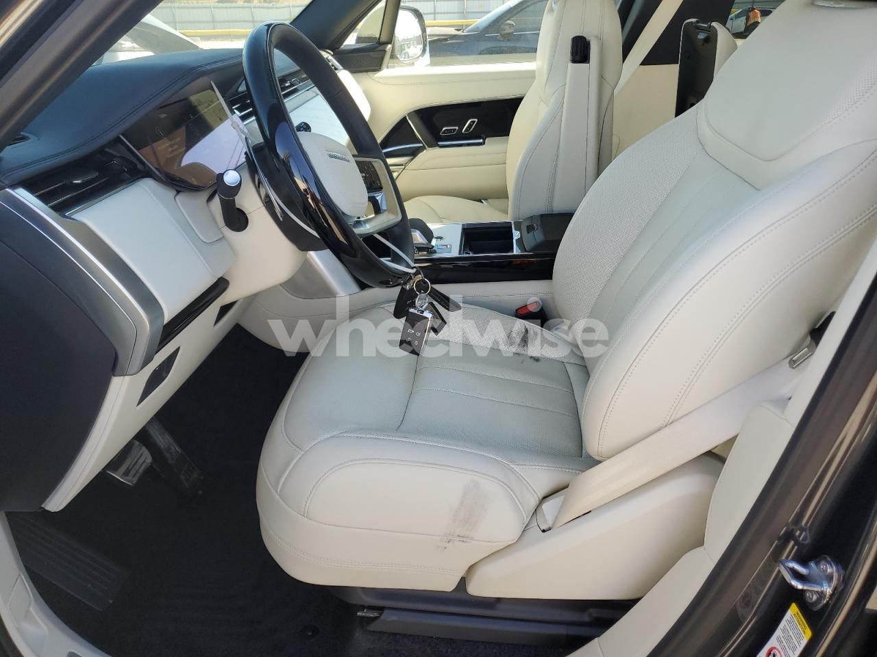 Photo 7 of 2025 LAND ROVER RANGE ROVER AUTOBIOGRAPHY (VIN SALK19F43SA266428)