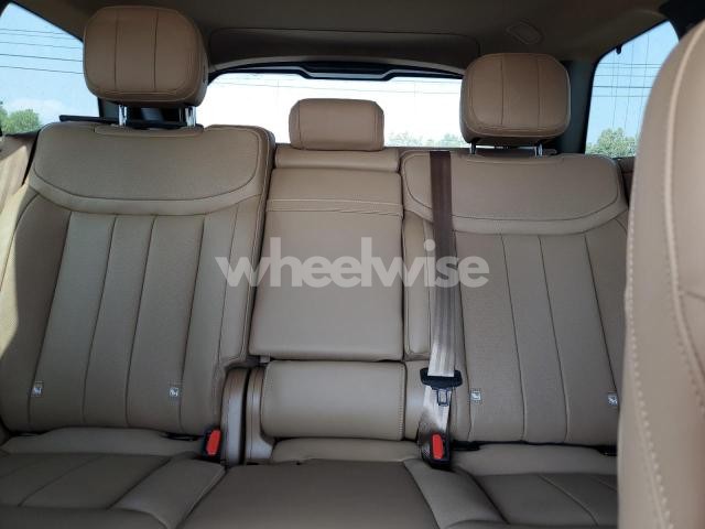 Photo 8 of 2025 LAND ROVER RANGE ROVER SE (VIN SALKP9E95SA260724)