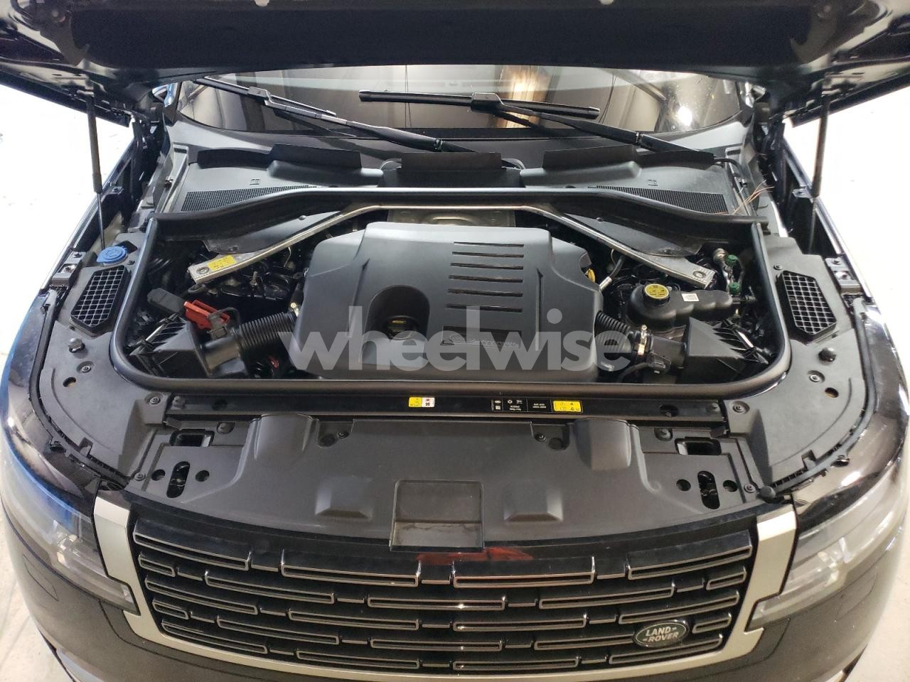 Photo 12 of 2023 LAND ROVER RANGE ROVER SE (VIN SALKP9FU0PA052566)