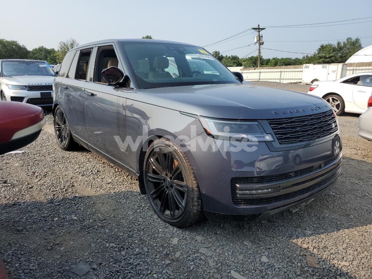 Photo 4 of 2025 LAND ROVER RANGE ROVER SE (VIN SALKP9FU6SA279592)