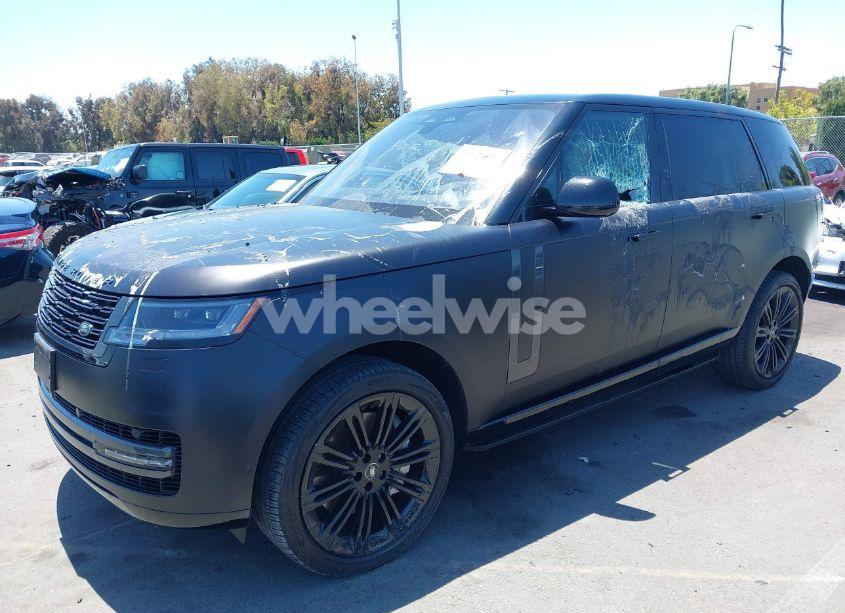 Photo 2 of 2023 Land Rover RANGE ROVER P530 SE (VIN SALKPBE7XPA021523)