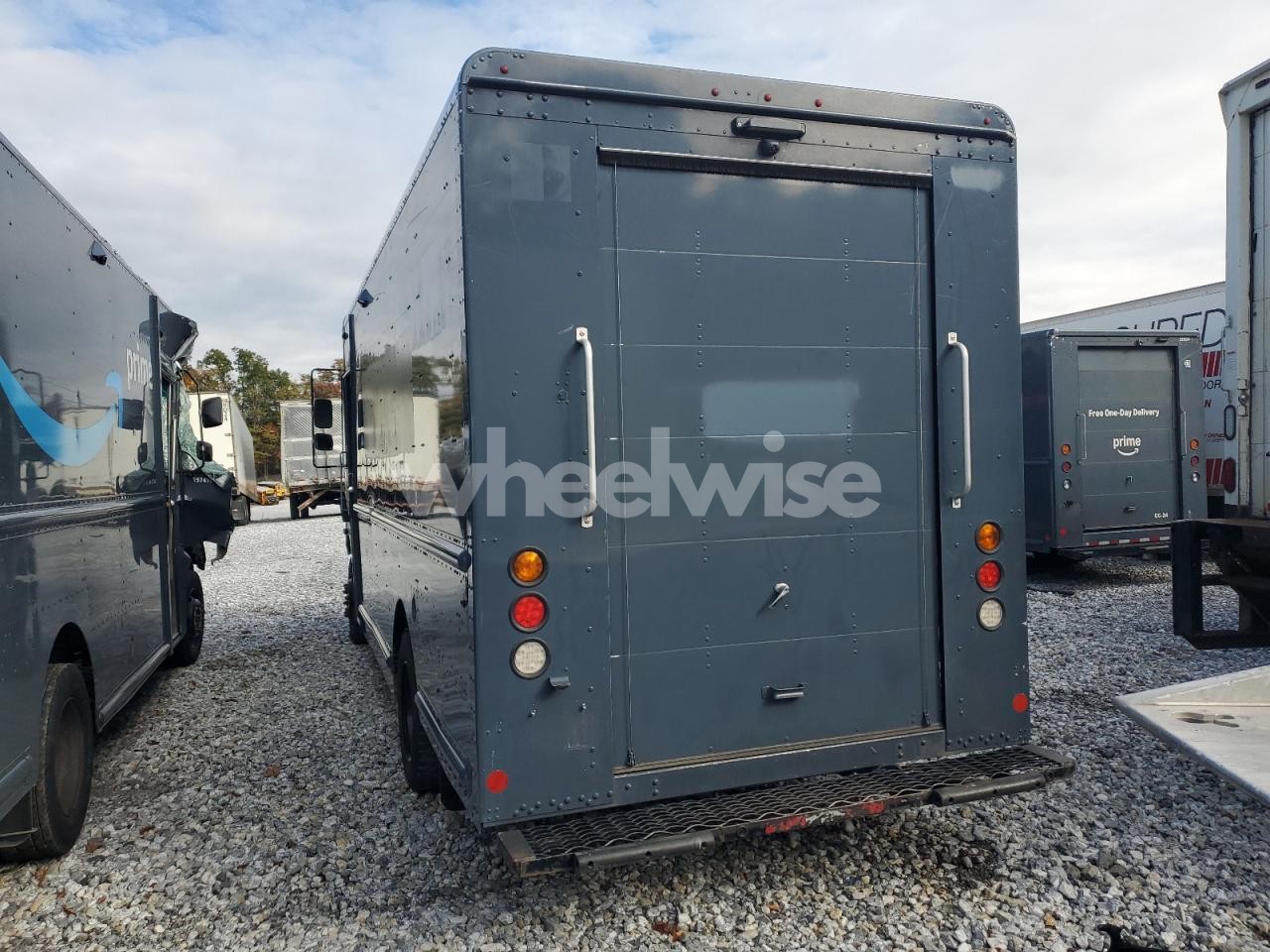 Photo 6 of 2020 FREIGHTLINER CHASSIS M LINE WALK-IN VAN (VIN SALLSAAG5DA811893)