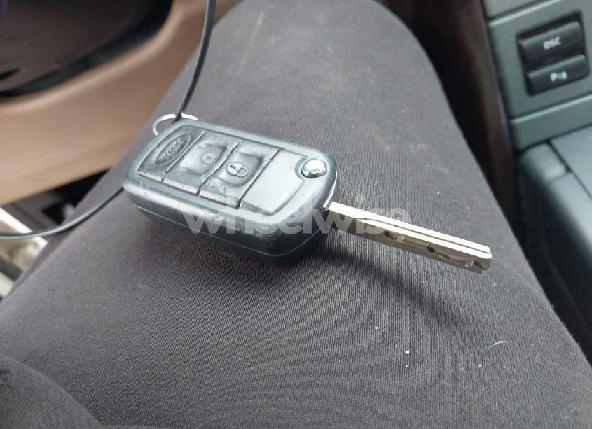 Photo 11 of 2008 Land Rover RANGE ROVER HSE (VIN SALME15438A279740)