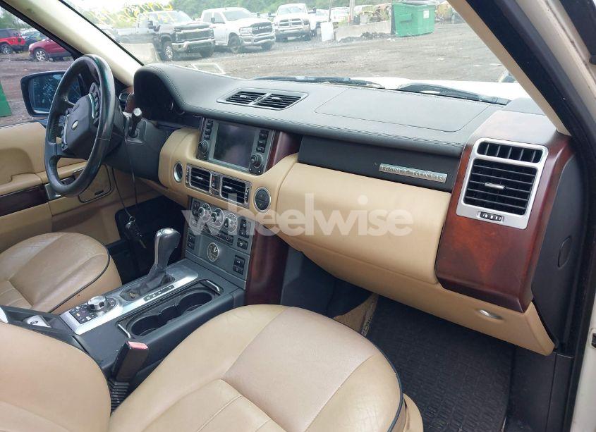 Photo 5 of 2008 Land Rover RANGE ROVER HSE (VIN SALME15438A279740)