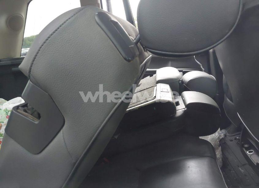 Photo 8 of 2007 Land Rover RANGE ROVER HSE (VIN SALME15447A250911)