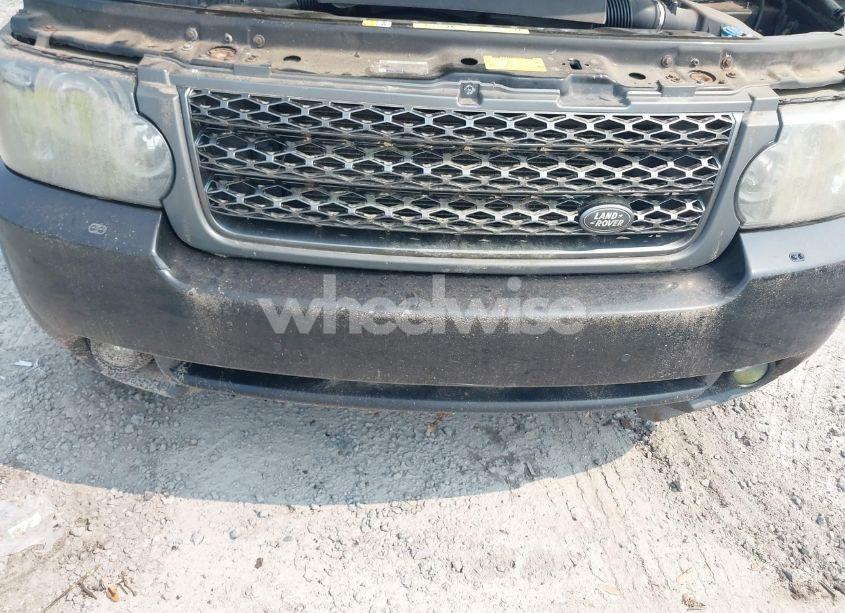 Photo 6 of 2011 Land Rover RANGE ROVER HSE (VIN SALME1D46BA349711)