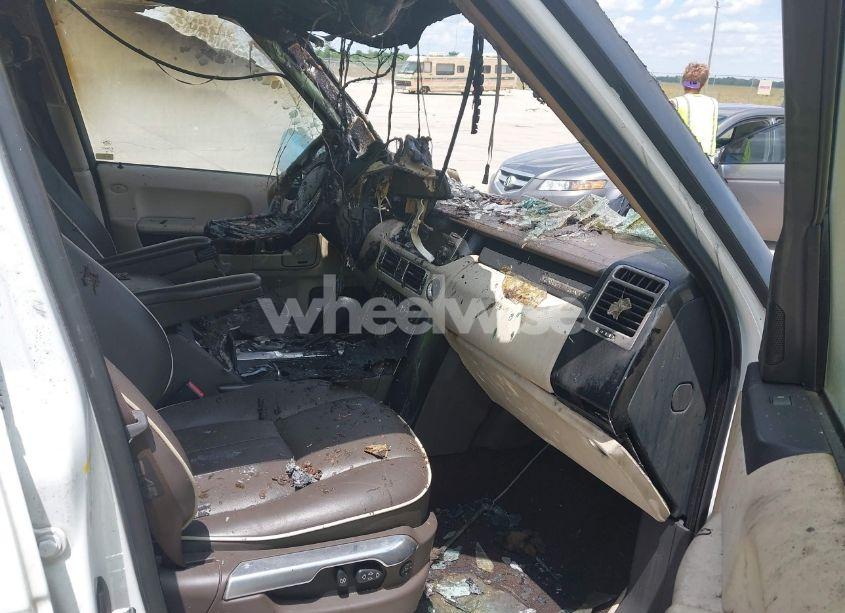 Photo 5 of 2012 Land Rover RANGE ROVER HSE (VIN SALME1D47CA393573)