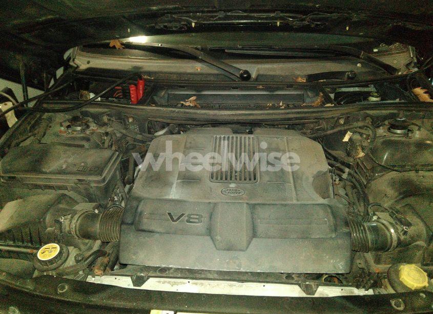 Photo 10 of 2010 Land Rover RANGE ROVER HSE (VIN SALME1D4XAA310537)