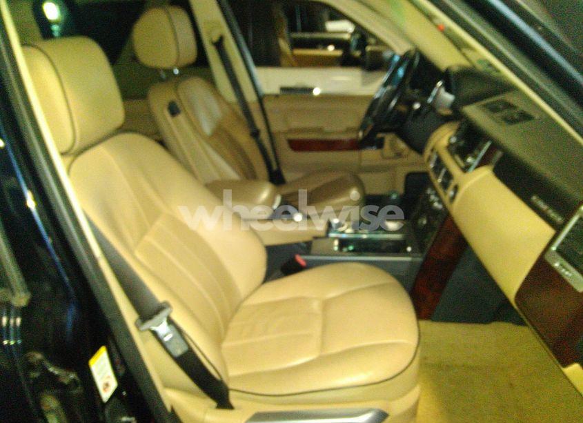 Photo 5 of 2010 Land Rover RANGE ROVER HSE (VIN SALME1D4XAA310537)