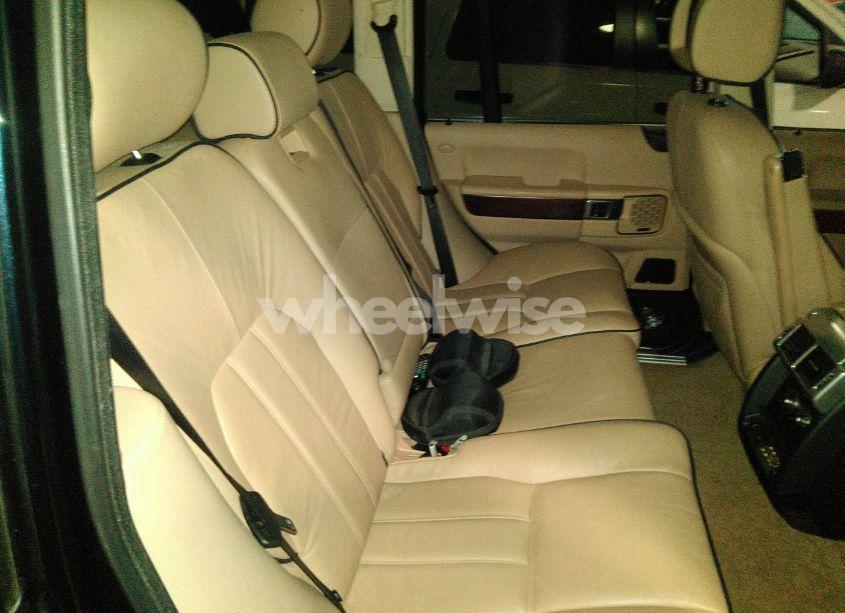 Photo 8 of 2010 Land Rover RANGE ROVER HSE (VIN SALME1D4XAA310537)