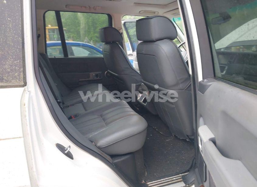 Photo 8 of 2005 Land Rover RANGE ROVER HSE (VIN SALMF114X5A195476)