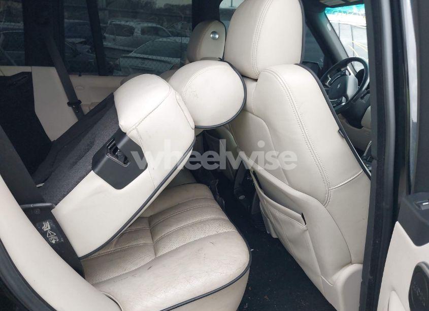 Photo 8 of 2010 Land Rover RANGE ROVER HSE (VIN SALMF1D40AA322063)