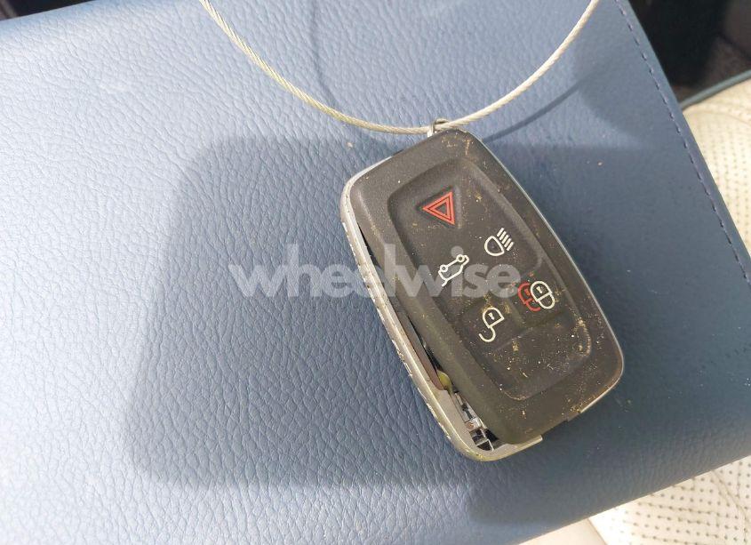 Photo 11 of 2012 Land Rover RANGE ROVER HSE (VIN SALMF1D40CA391029)