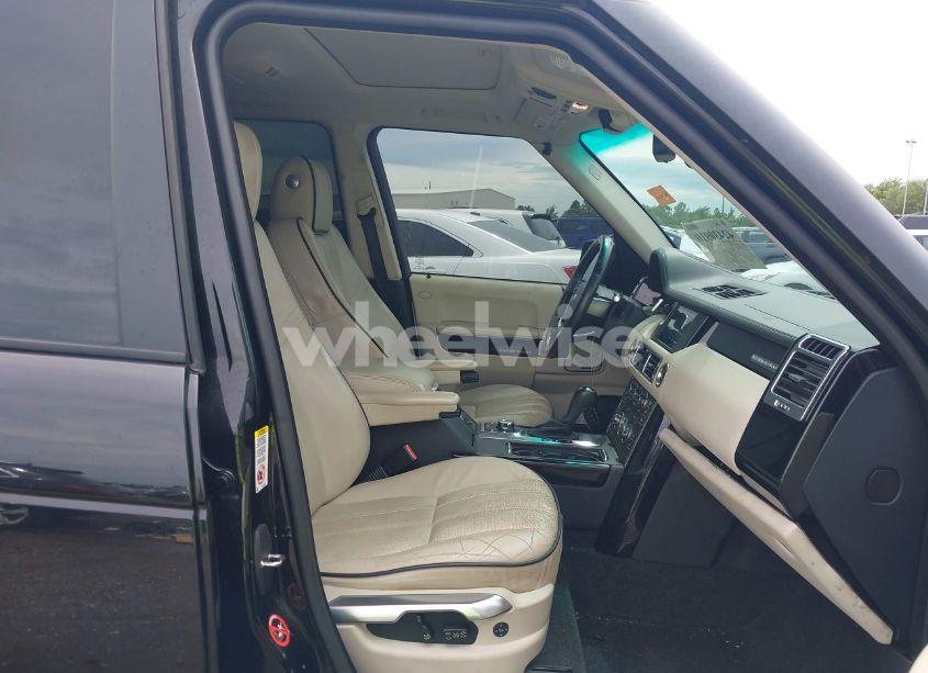 Photo 5 of 2012 Land Rover RANGE ROVER HSE (VIN SALMF1D40CA391029)