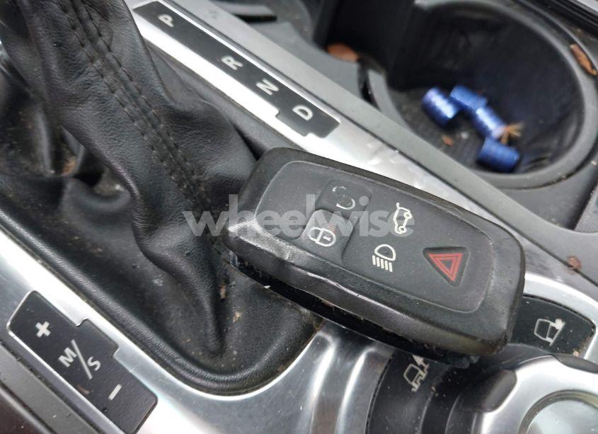 Photo 11 of 2011 Land Rover RANGE ROVER HSE (VIN SALMF1D46BA353724)