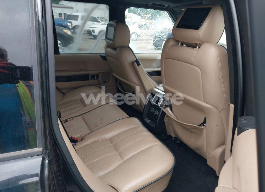 Photo 8 of 2010 Land Rover RANGE ROVER HSE (VIN SALMF1D47AA324201)