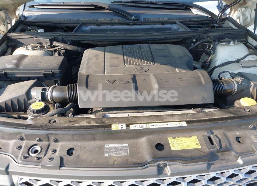 Photo 6 of 2010 Land Rover RANGE ROVER HSE (VIN SALMF1D48AA314650)