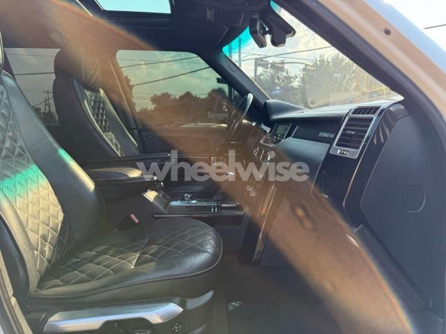 Photo 4 of 2011 LAND ROVER RANGE ROVER HSE LUXURY (VIN SALMF1E46BA357805)