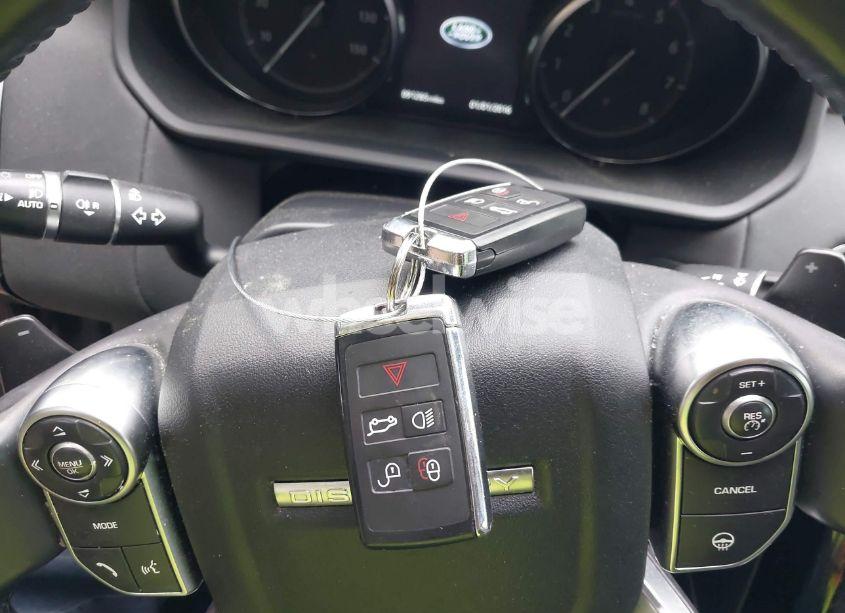 Photo 11 of 2018 Land Rover DISCOVERY SE (VIN SALRG2RV3JA050778)