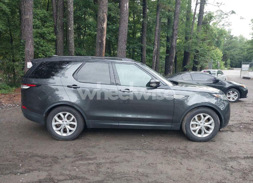 Photo 13 of 2018 Land Rover DISCOVERY SE (VIN SALRG2RV3JA050778)