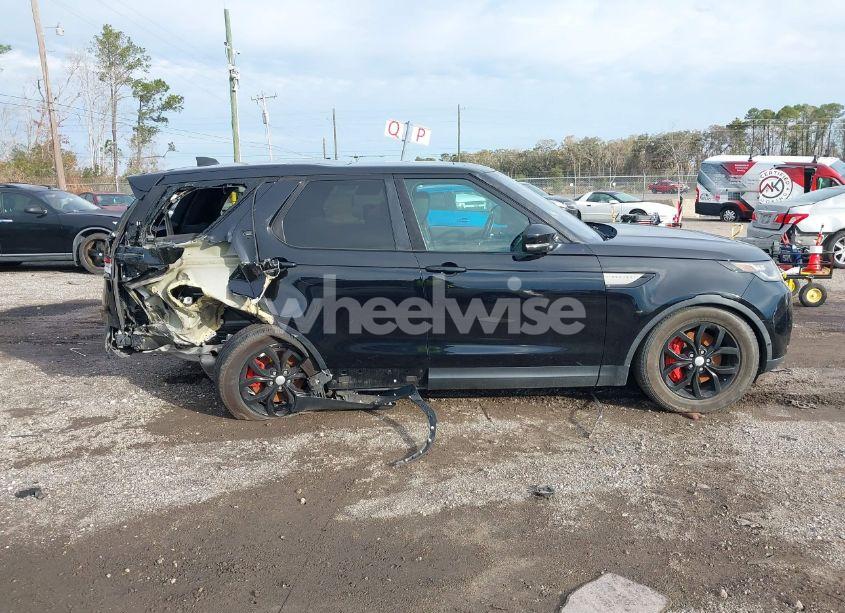 Photo 13 of 2019 Land Rover DISCOVERY SE (VIN SALRG2RV3K2401040)