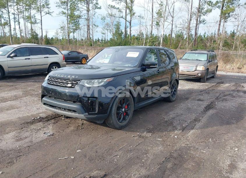 Photo 2 of 2019 Land Rover DISCOVERY SE (VIN SALRG2RV3K2401040)