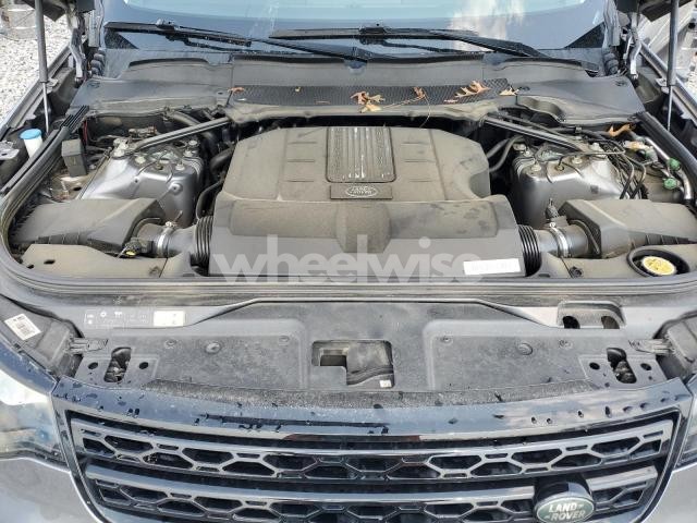 Photo 2 of 2018 LAND ROVER DISCOVERY SE (VIN SALRG2RV4JA073180)