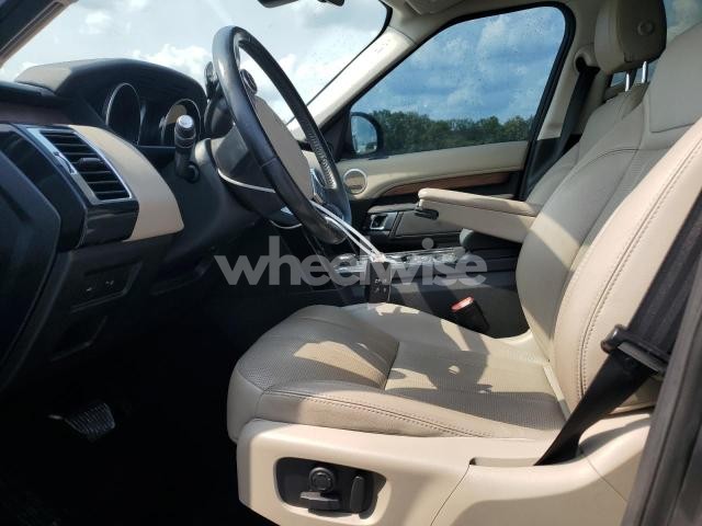 Photo 4 of 2018 LAND ROVER DISCOVERY SE (VIN SALRG2RV4JA073180)