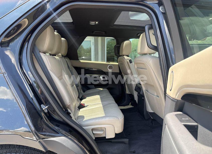 Photo 8 of 2020 Land Rover DISCOVERY SE (VIN SALRG2RV4L2428006)