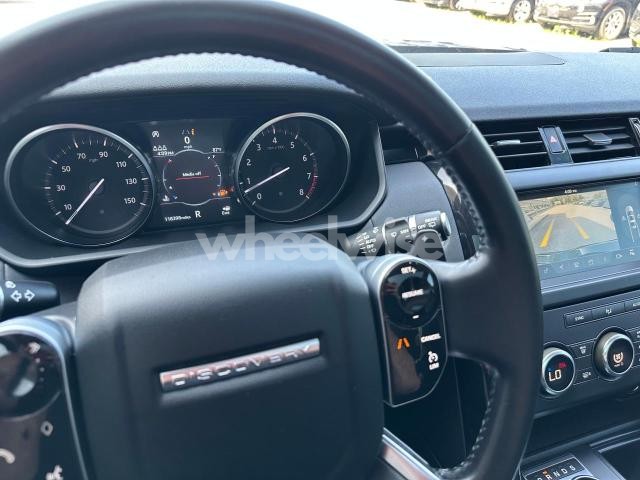 Photo 8 of 2019 LAND ROVER DISCOVERY SE (VIN SALRG2RV6K2401310)