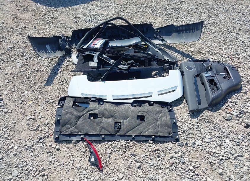 Photo 12 of 2018 Land Rover DISCOVERY SE (VIN SALRG2RV9JA072588)